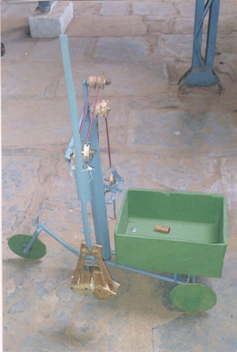 Grab Bucket Model for Clogged Drains designed by ITI Students